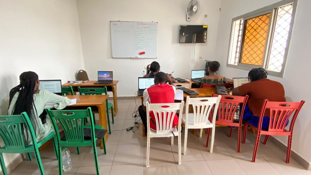 Salle de préparation Telc digitalisé chez TARA Institut